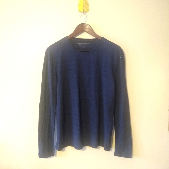 Banana Republic Blue Heathered Soft Long-Sleeve Tee Shirt Sz. Medium
